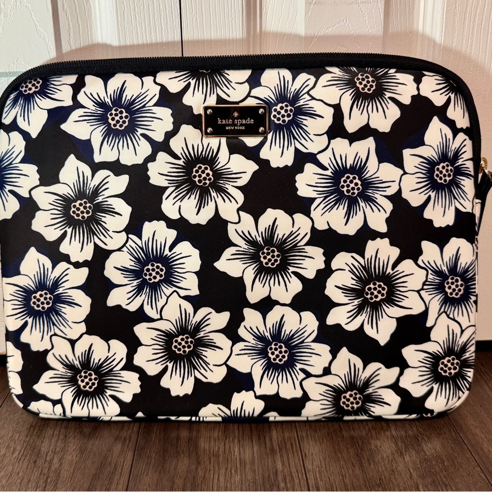 Kate Spade Black and White Floral Laptop Sleeve